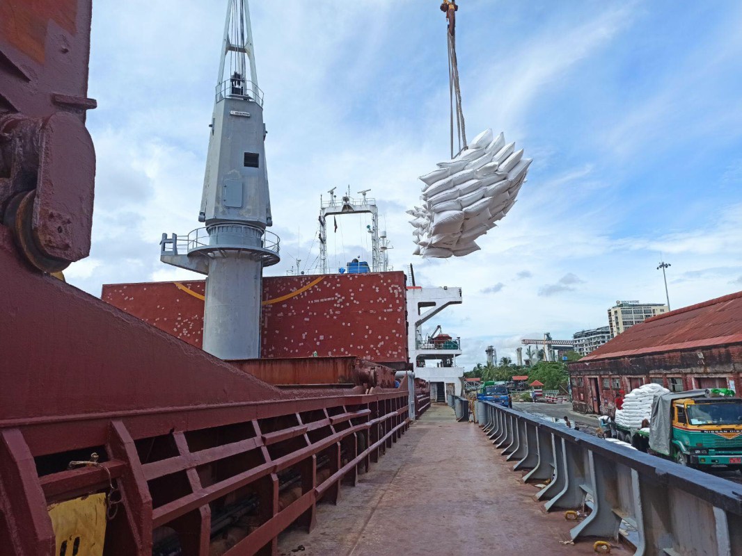 Myanmar Begins 20 000 Tons Of Rice Export To Bangladesh